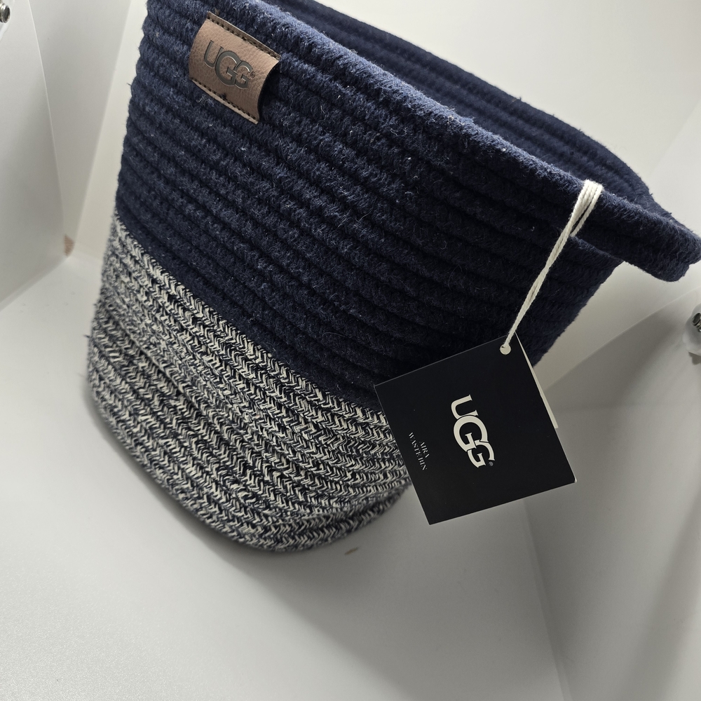 UGG Navy and Gray Knit Basket